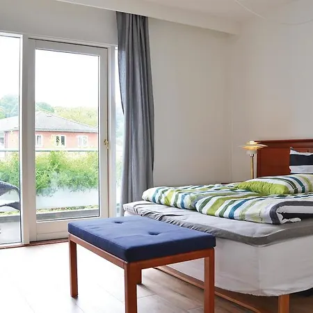 Three-bedroom In Διαμέρισμα