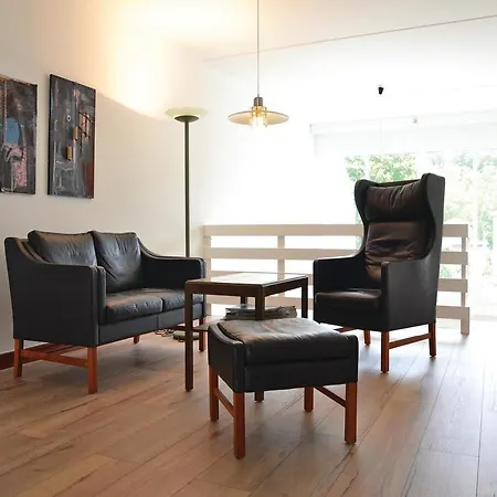 Three-bedroom In Διαμέρισμα